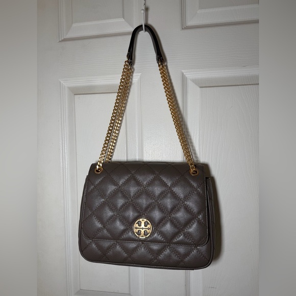 Tory Burch Handbags - Tory Burch Quilted Grey Shoulder Bag with Gold Chain